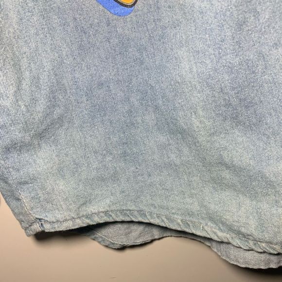 VINTAGE  90s LOONEY TUNES Tweety Bird Men’s Denim Button Down (Size M) - Picture 7 of 15
